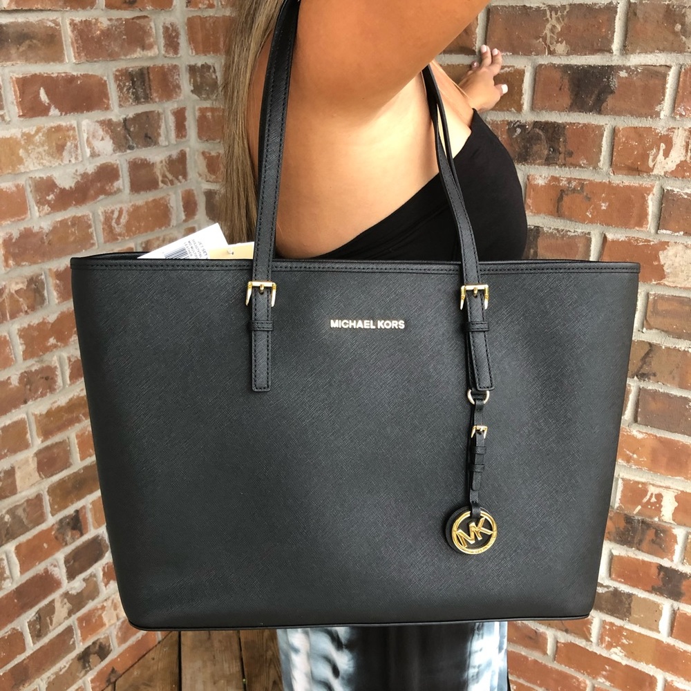 NWT Michael Kors Travel Jet Set Black/Gold - Picture 2 of 8